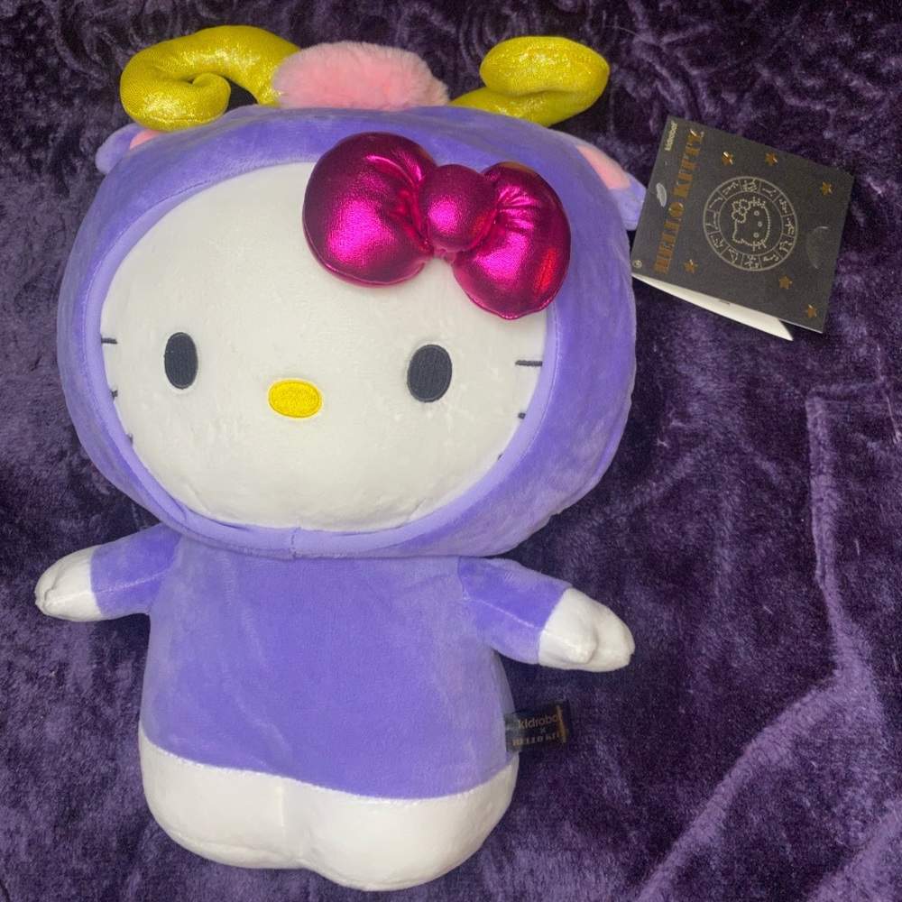 Hello kitty Aries plush NWT